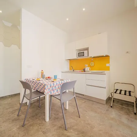 Giallo By Interhome *