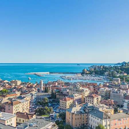 Giallo By Interhome Рапалло